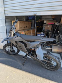 x1k ebike dirt moto 48v in black brand new