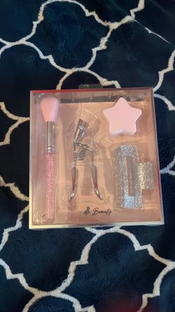Small Makeup Set