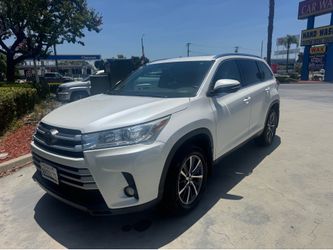 2019 TOYOTA HIGHLANDER XLE mile 64XXX one owner