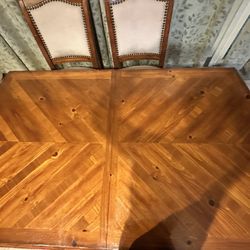 Dining set + buffet and glass cabinet, table pad, and extra leaf