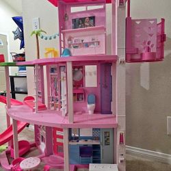 Barbies Malibu Dreamhouse