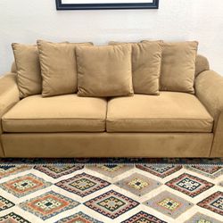 Z Gallerie  Sofa 