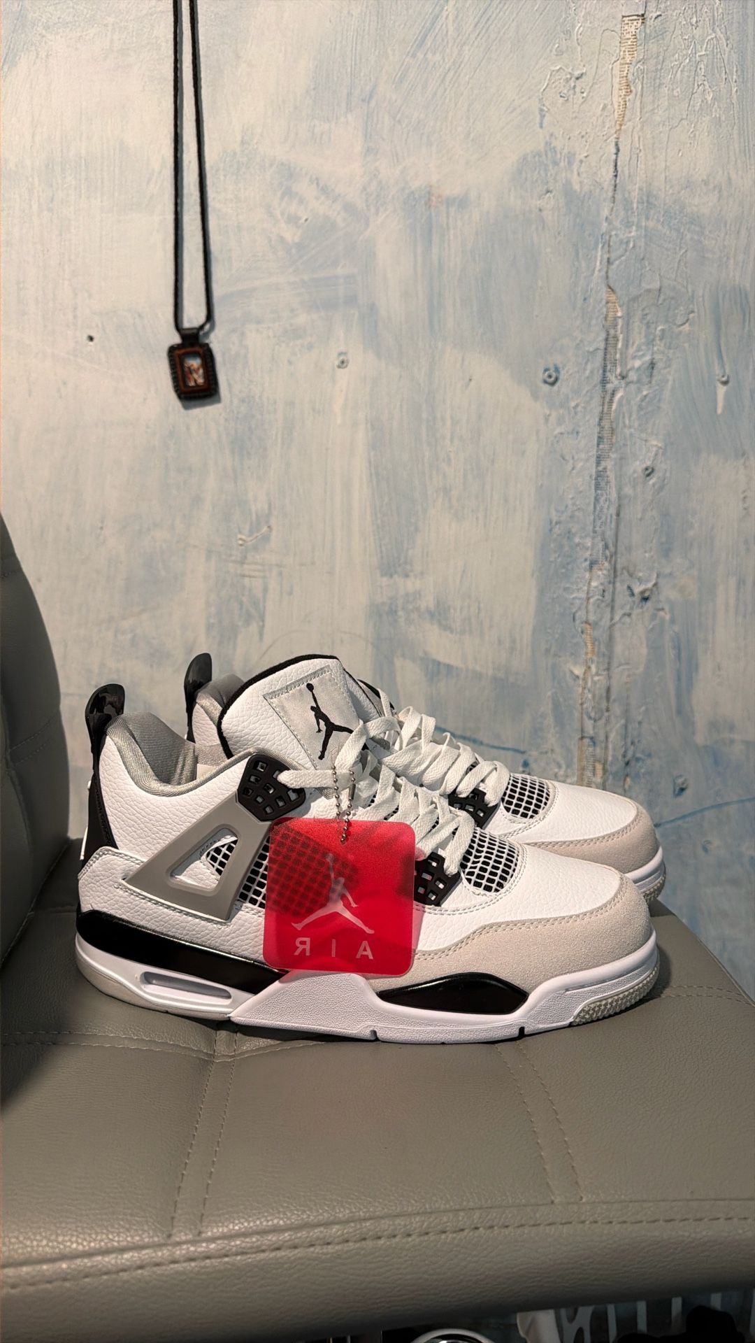Jordan 4s
