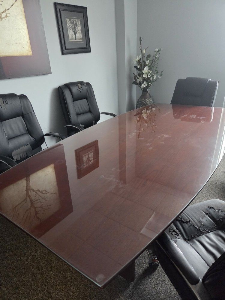 Used Office Furniture In Great Condition For Sale