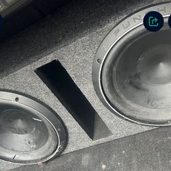 12 inch Rockford Fosgate Subwoofer. 