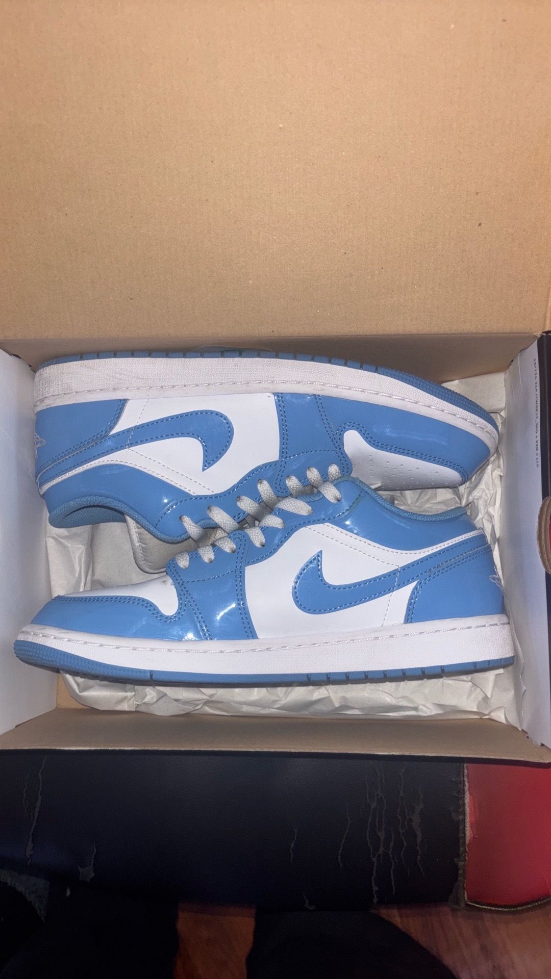 JORDAN 1 LOW size 9,5
