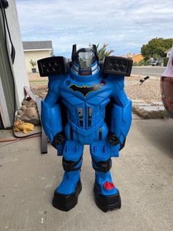 Imaginext DC Super Friends Batman Toy Batbot Xtreme Rob