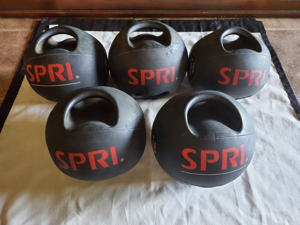 Lot Of 5 SPRI Xerball Medicine Ball Dual Grip Handle Thick Walled Heavy Duty Exercise Balls