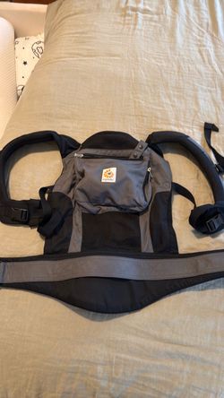 Ergo baby - baby carrier