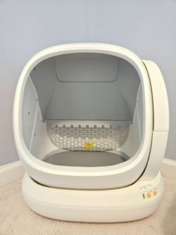 Self-cleaning litter box!