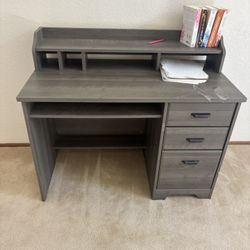 Versa Computer Desk