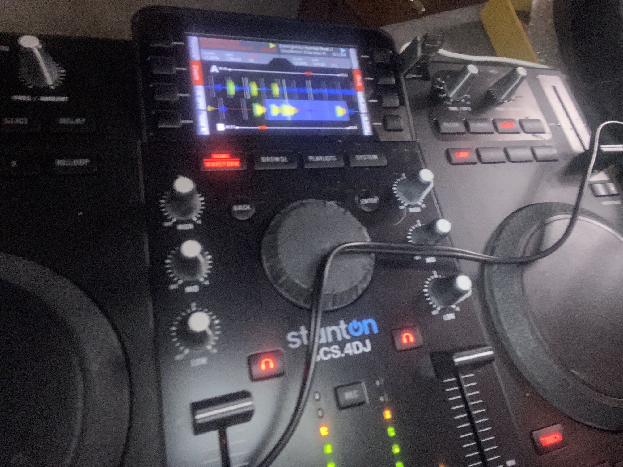 Stanton SCS-4DJ