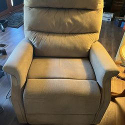 Power Lift Recliner 