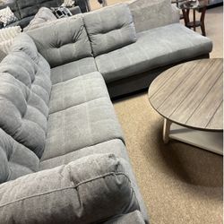 FREE DELIVERY COZY SECTIONAL!