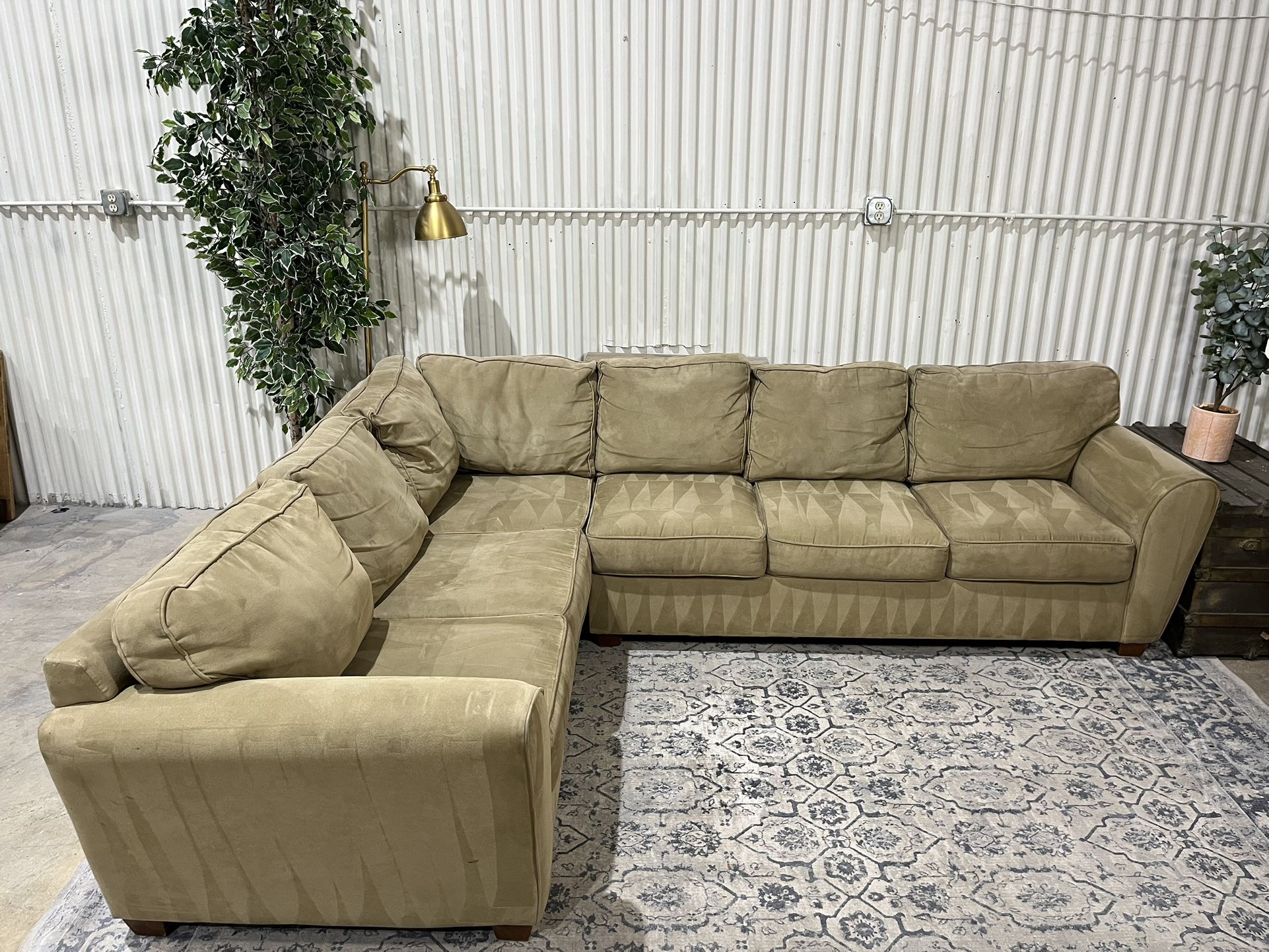 Sleeper Sofa Sectional Couch - Pull Out Bed - Cleaned - Comfy - 2pcs - Bauhaus - Delivery Available 