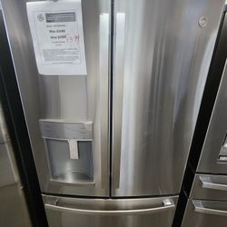 27.7 cu. ft. French Door Refrigerator in Fingerprint Resistant Stainless Steel ENERGY STAR