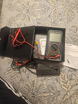 CEN-TECH AUTOMOTIVE MULTIMETER LIKE NEW