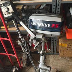 Evinrude 2.5 Fishing Motor 