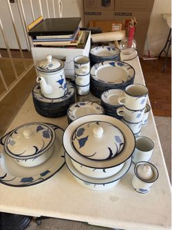 Dansk Tivoli – Belles Fleurs Blue China set