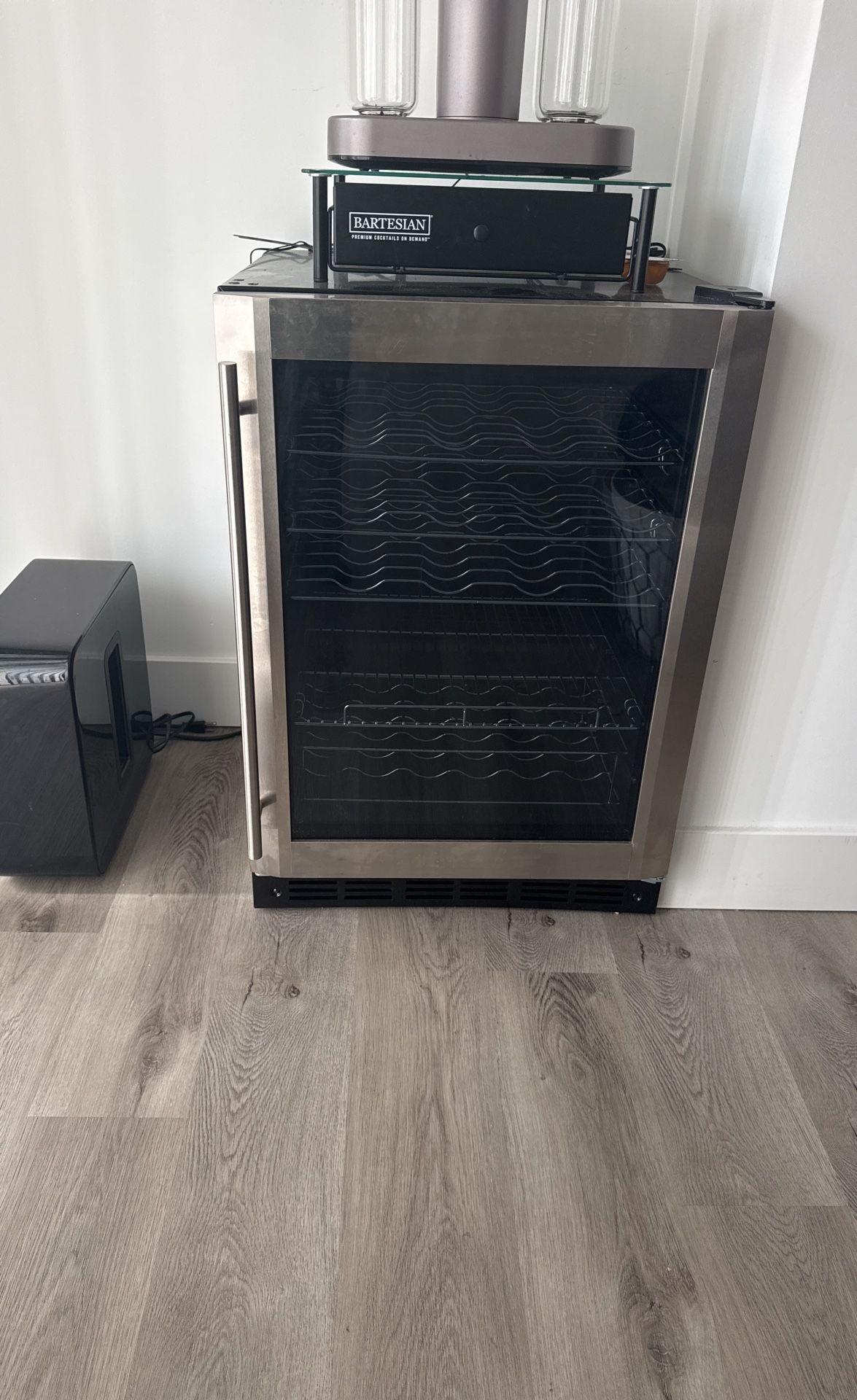 Vissani Wine And Beverage Mini Fridge