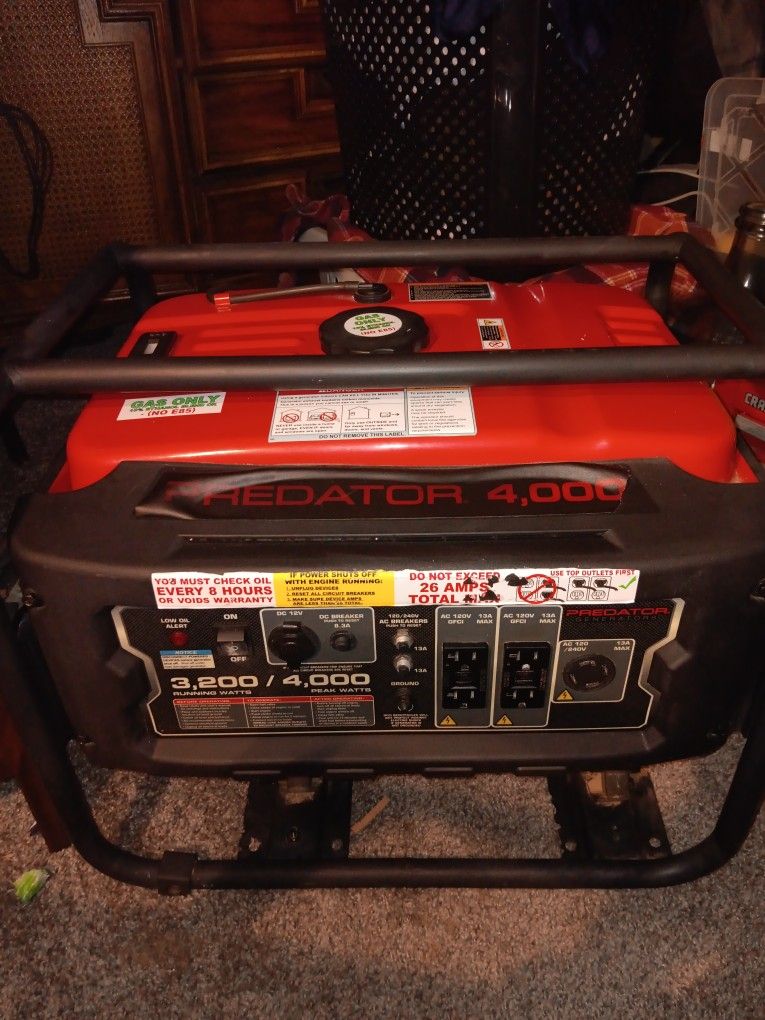 Preditor 4,000 Generator