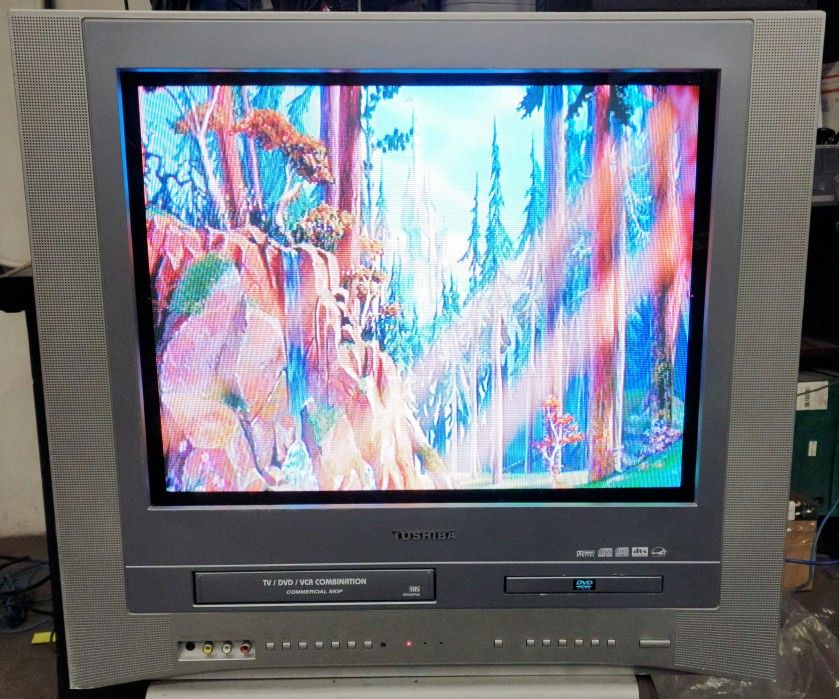20" CRT DVD/VCR Combo TV Model 2003