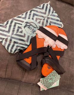 Trary Size 10 Womens Sandals - New with Tags