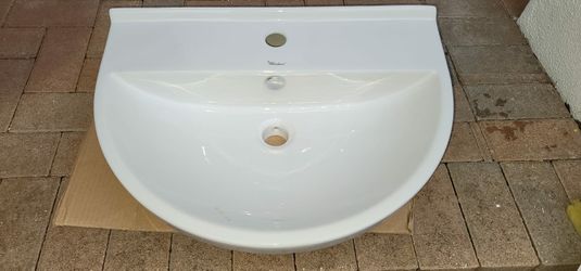 Bathroom sink White