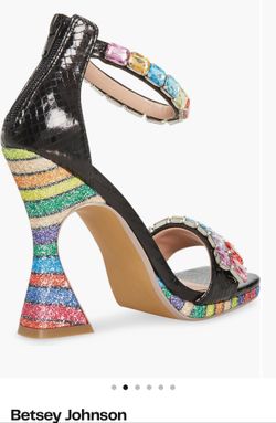 Betsy Johnson Emani Embellished Flared Heal Size 10
