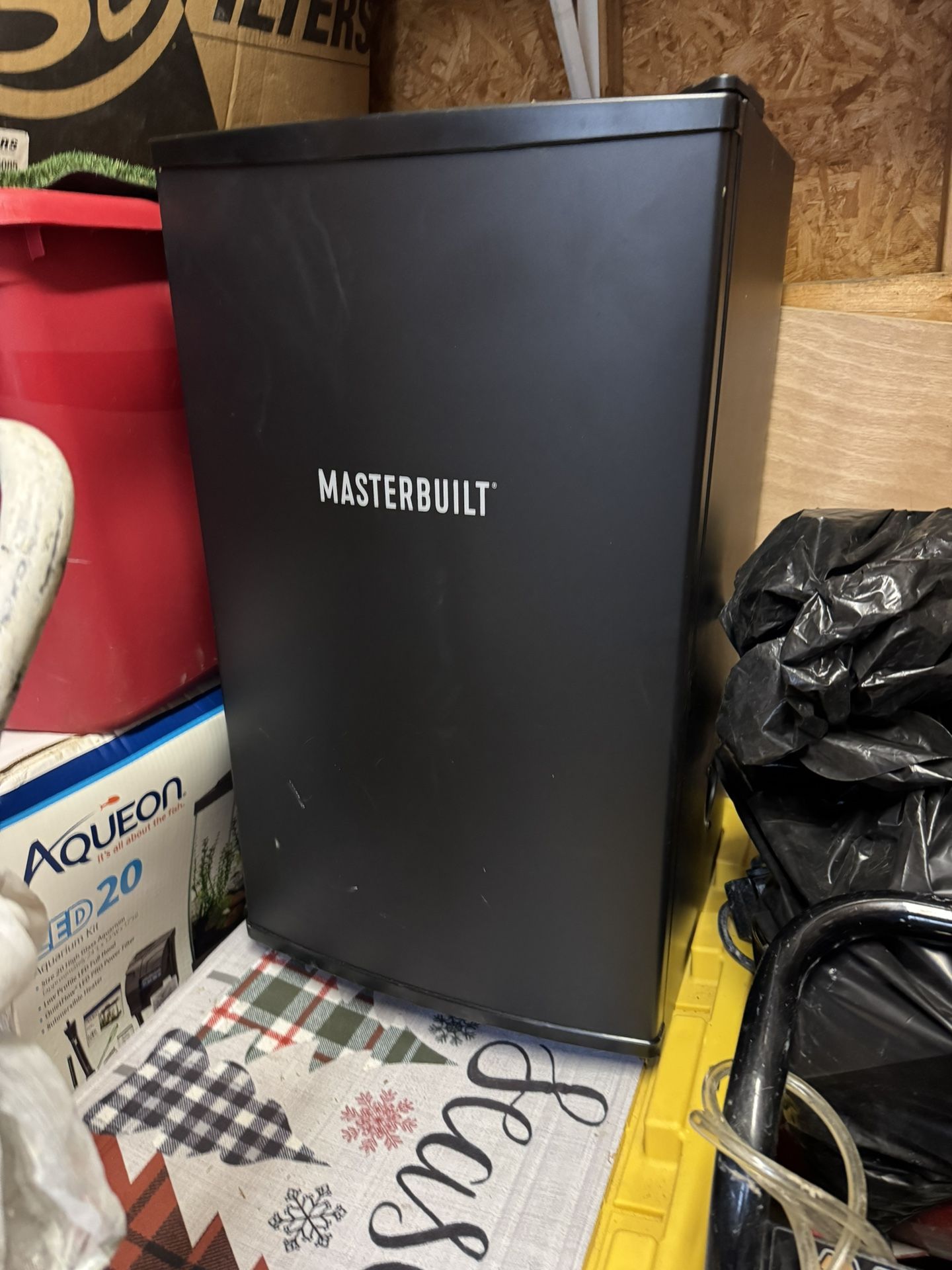 Masterbuilt 30-inch Digital Electric Vertical BBQ Smoker with Side Wood ...