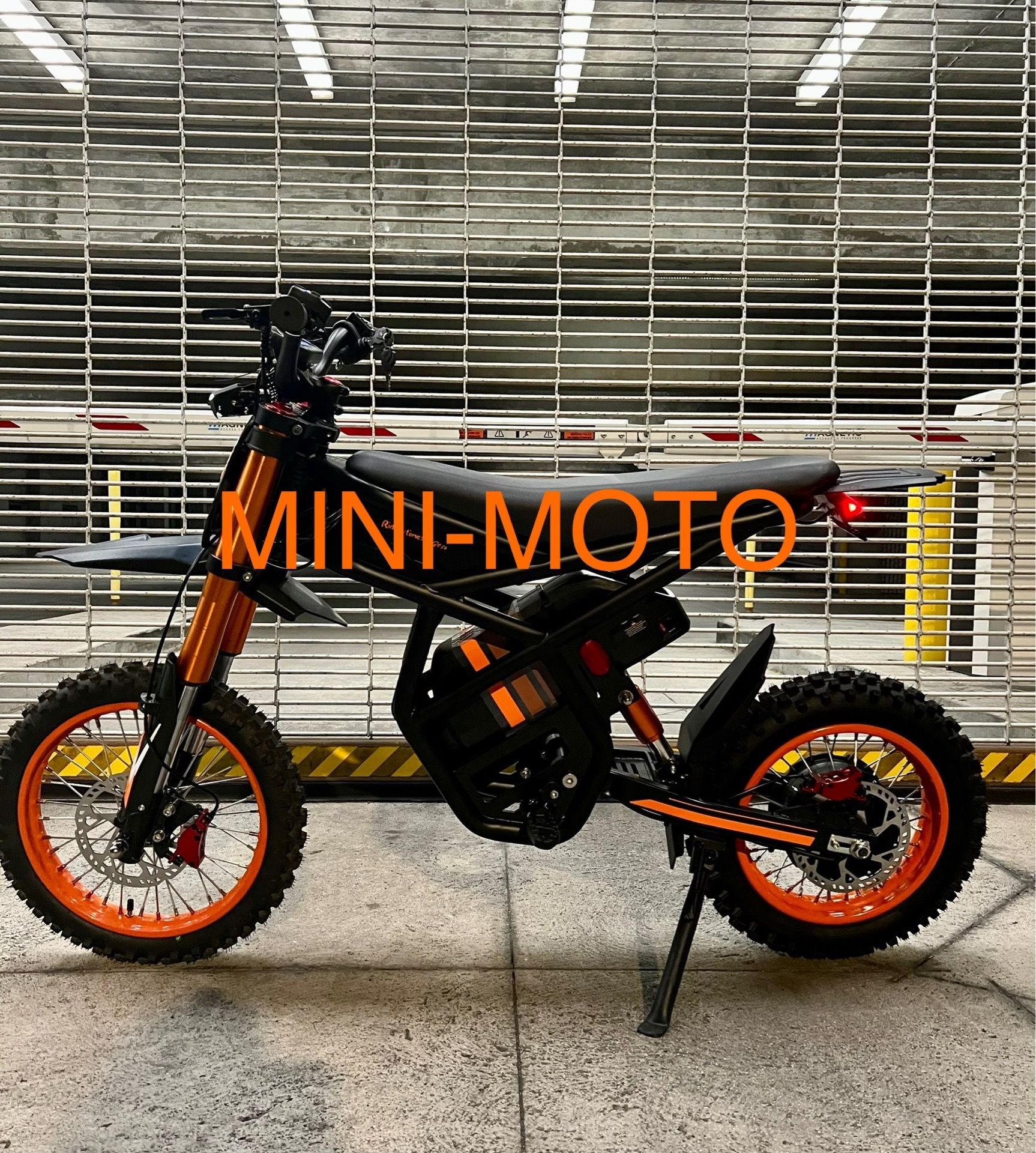 NEW - 2400W Electric Pit Bike, 37mph+, 4’8-6’2 Rider, 29inch High Seat, 21ah Removable Battery, Reversed Fork, GT54, Tuttio Similar