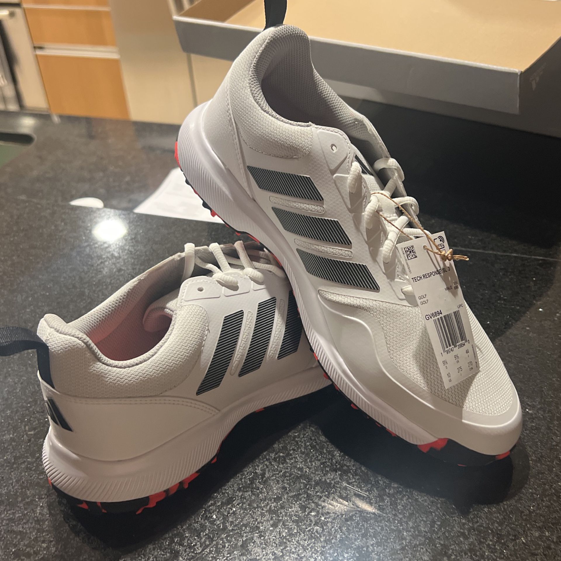 ADIDAS GOLF SHOES SIZE 10 