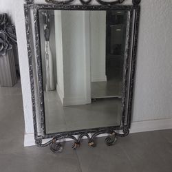New Decorative Metal Wall Mirror 