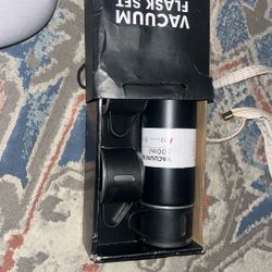 Vacuum Flaks Set Keeps Cold And Hot For Each 12 Hours 