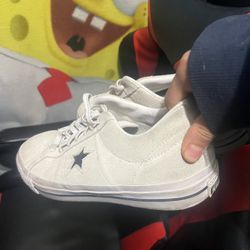 White size 10.5 converse 