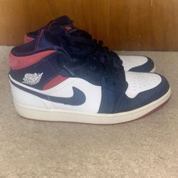 Air Jordan 1 Mid Olympics