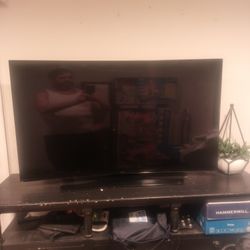 Samsung 55" Curved Tv