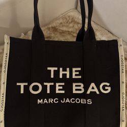 Mark Jacobs Large Tote Bag 