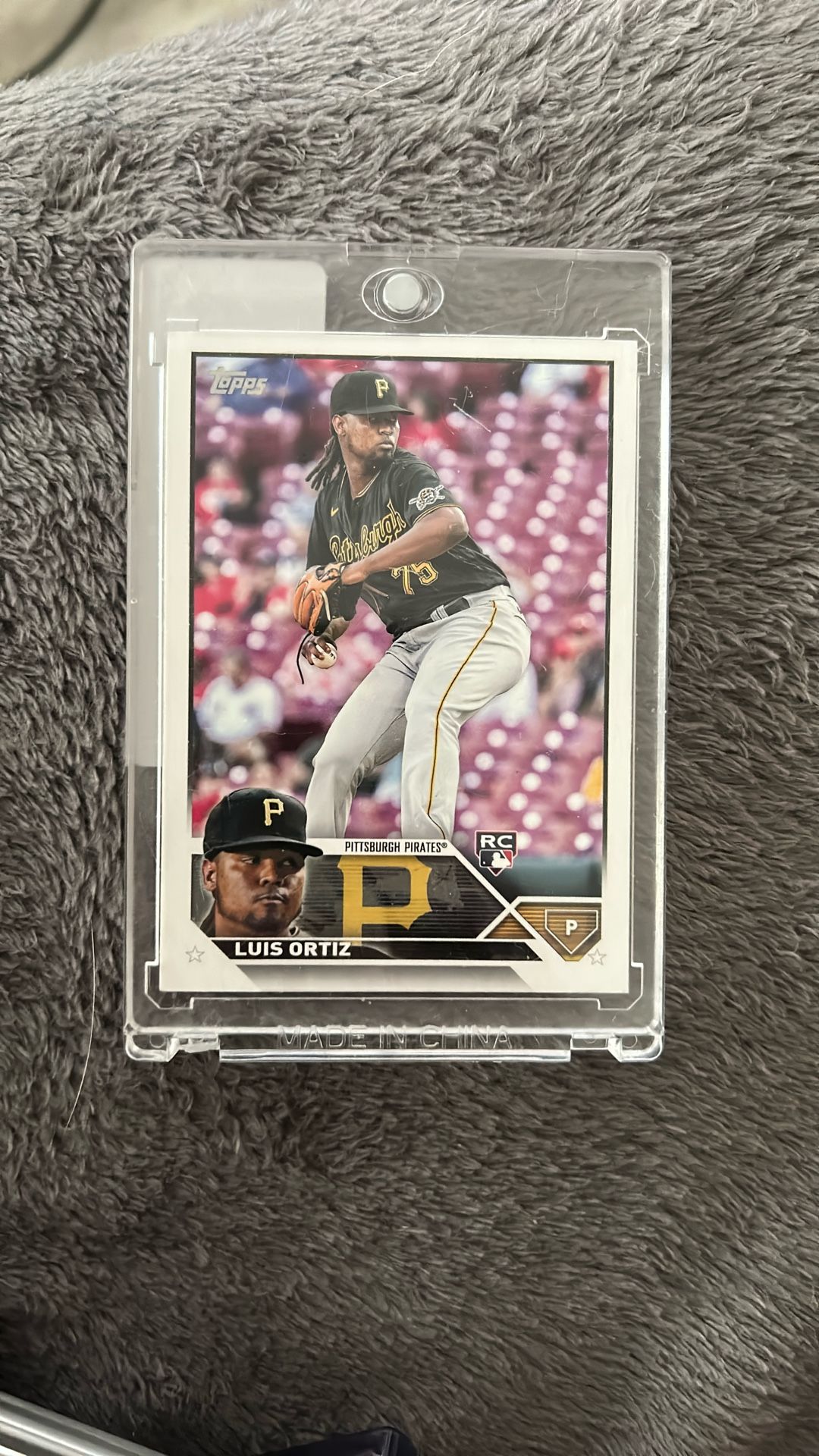 Luis Ortiz - Mothers Day Pink ROOKIE CARD