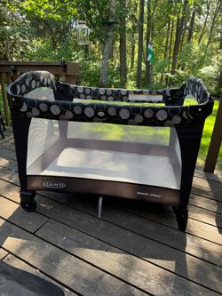 Graco pack and play playpen