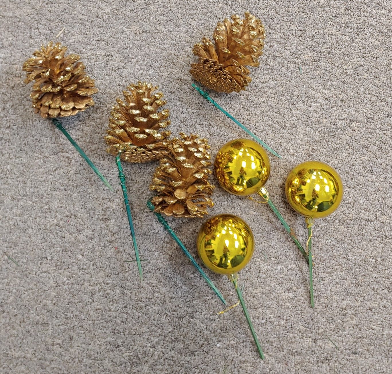 Gold DIY Decorations