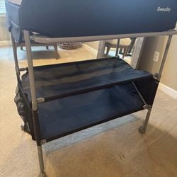 Sweeby Portable Baby Changing Table 