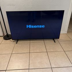Hisense TV 50”