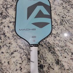 Selkirk Ava Lee Mach6 100$