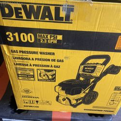 DEWALT 3100 PSI 2.3 GPM Cold Water Gas Pressure Washer w/ HONDA Engine