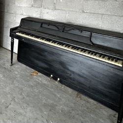 Piano For Sale 