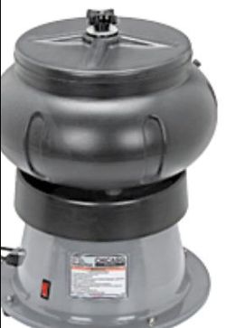 CHICAGO ELECTRIC 18 lb. Metal Vibratory Tumbler