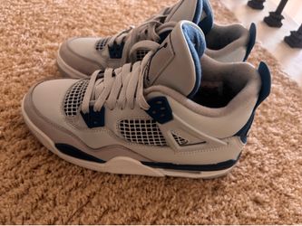 Jordan 4 size5y