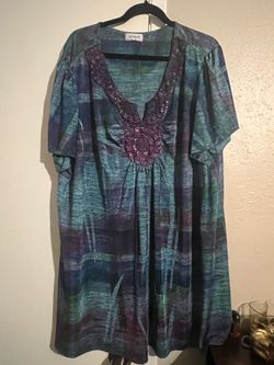 Clothes for sell women plus 6 pcs.