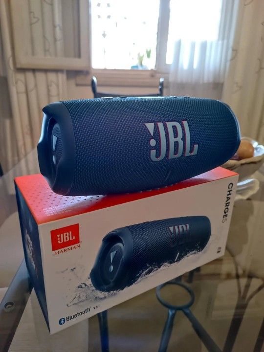 JBL Charge 6 Speaker 